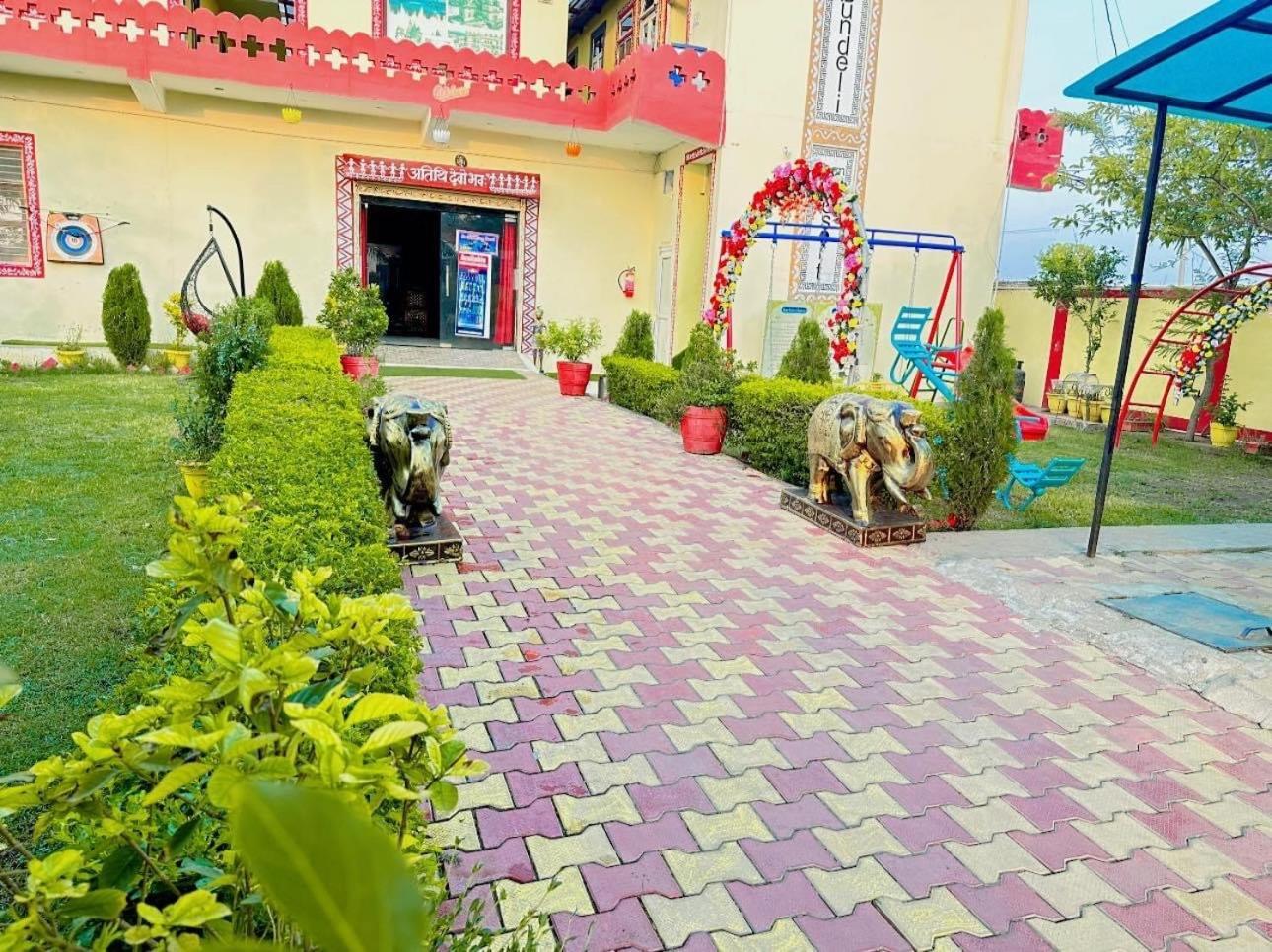 Bundeli Farm Resort & Banquet Orchha Bagian luar foto