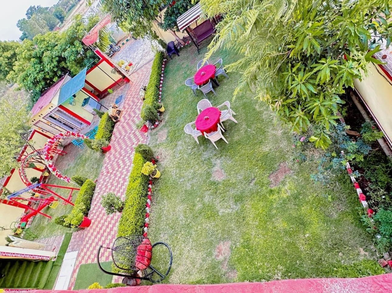 Bundeli Farm Resort & Banquet Orchha Bagian luar foto
